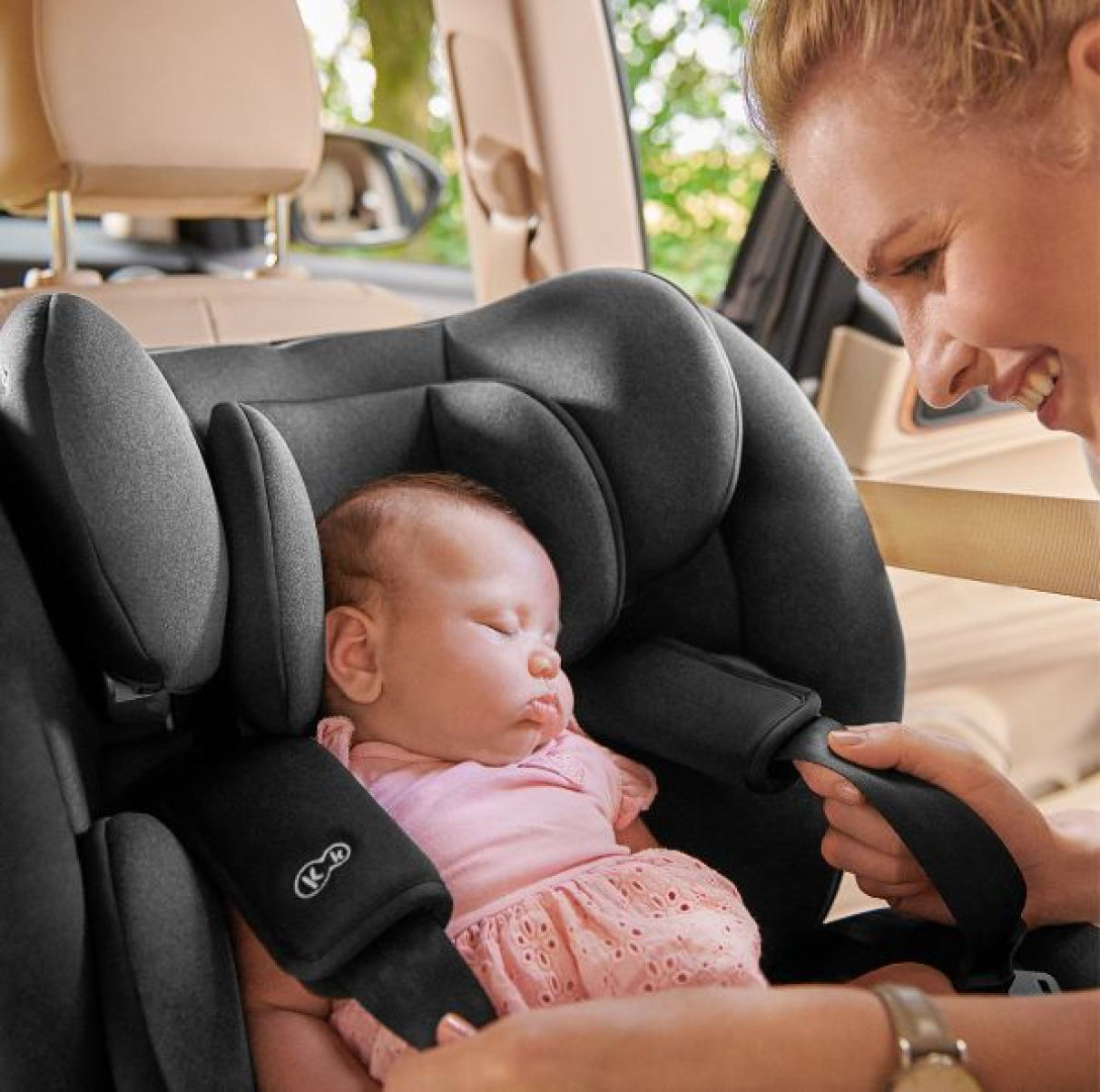 Столче за кола за бебета и новородени - от кога?